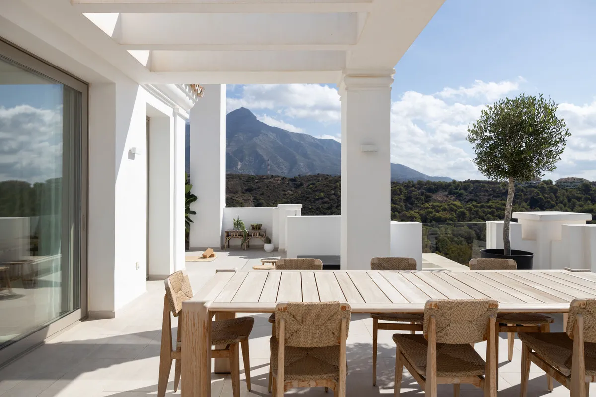 10d3fee3-7cd7-4b96-880d-8d54e25650bd