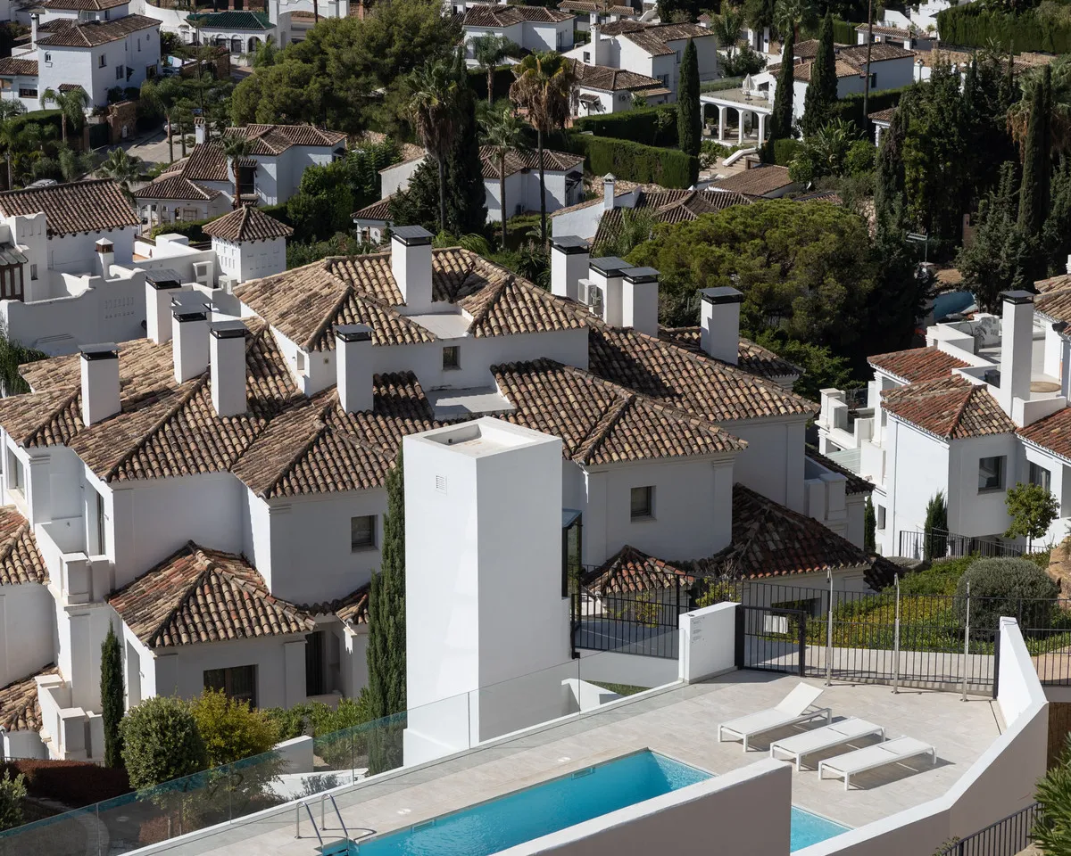 2a98e585-dfd0-42cd-a98b-eecec7a98ca5