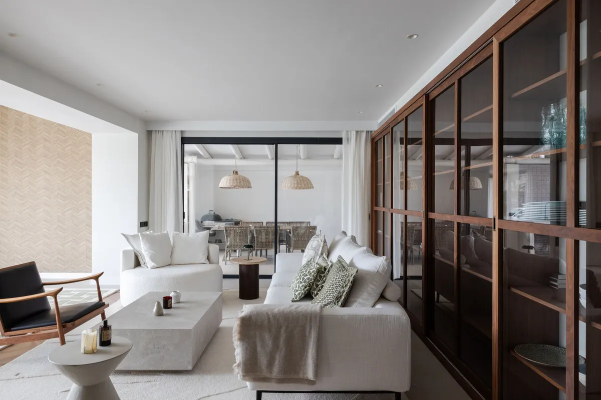 2a03ae99-2e78-4a2c-91b0-53272e526c52