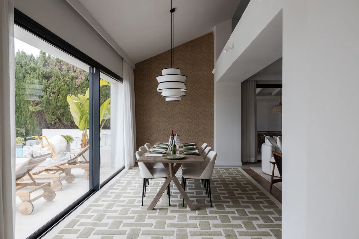 4e167532-7292-43d8-84b5-952f73cb34ce