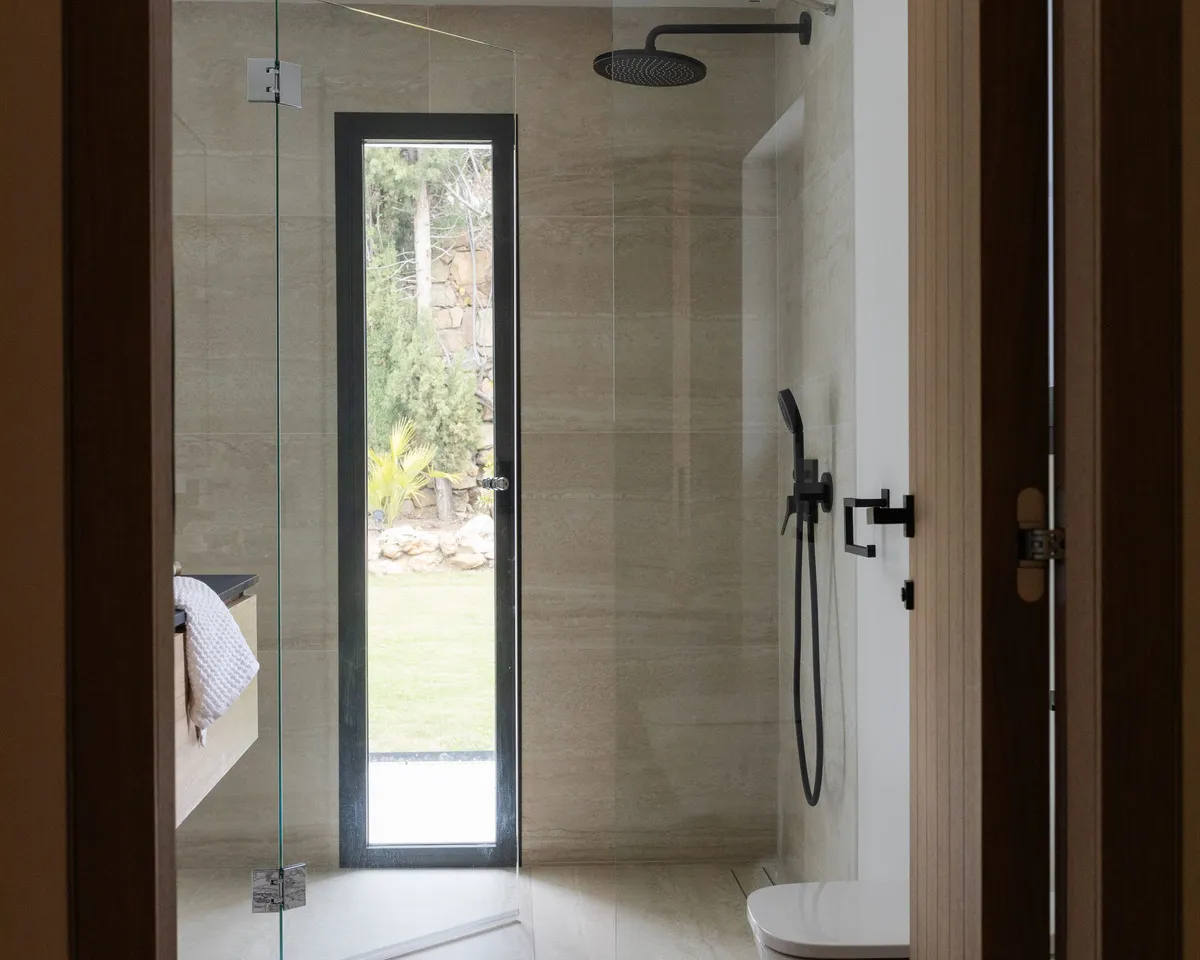 a6f49062-8352-4337-ae29-246efed08e4f