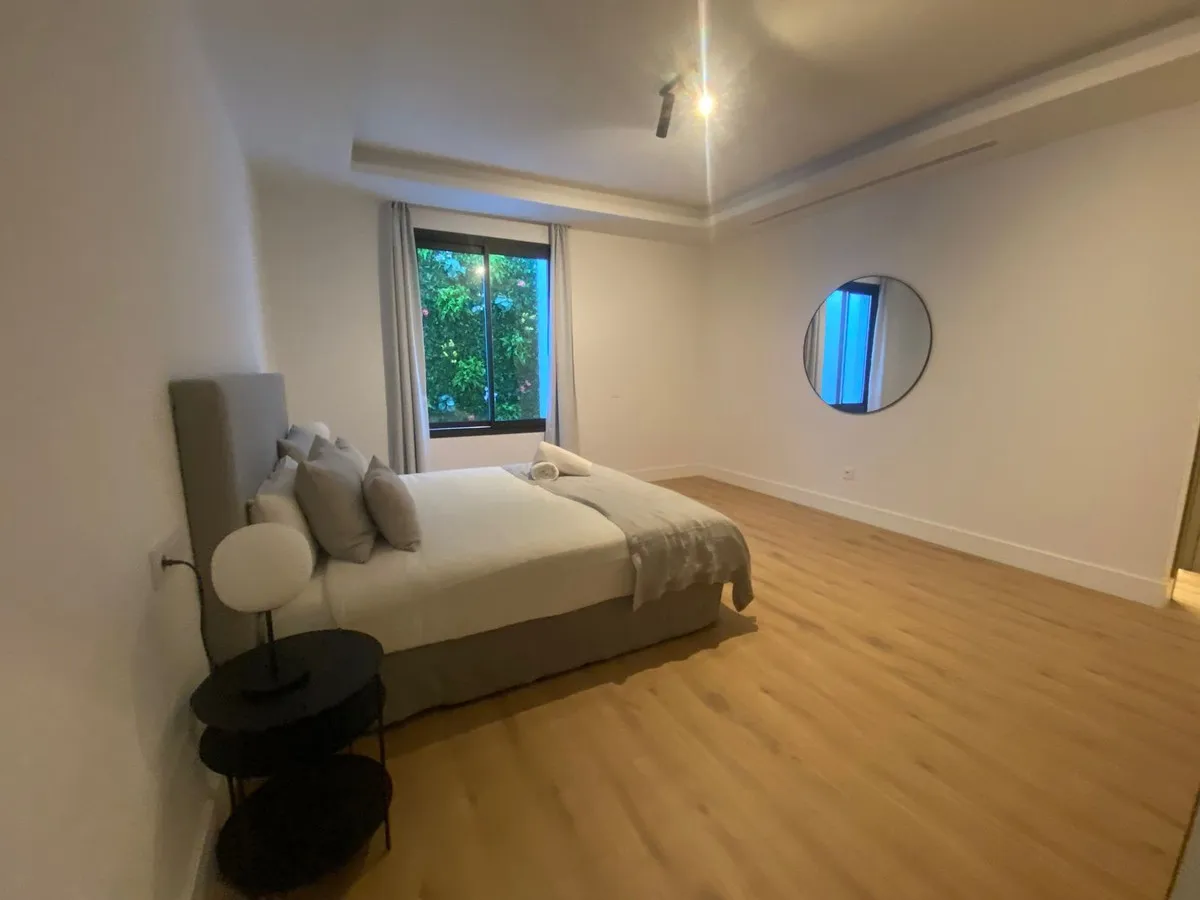 5a555cfb-9f3a-4d8c-a3d7-76dfa61e8962