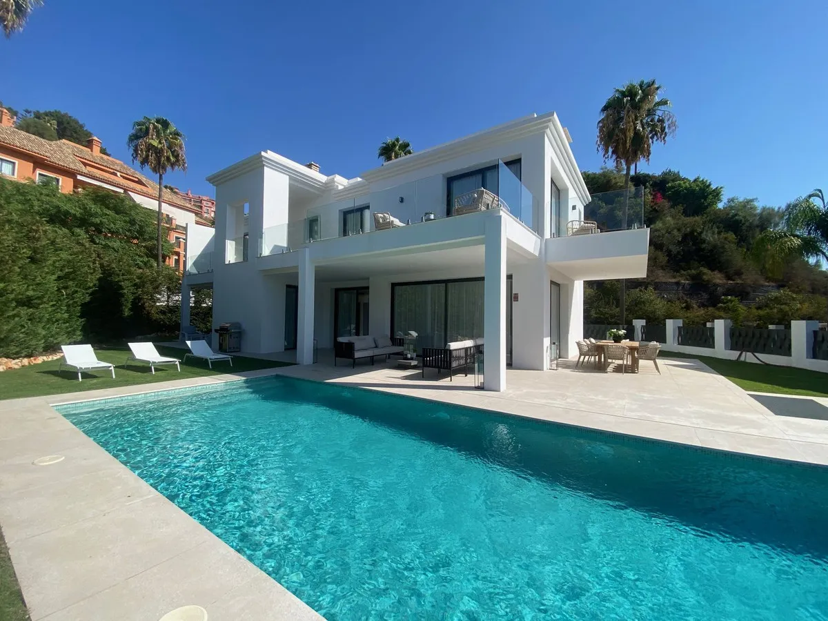 Serene Villa with Sea & Mountain Views in Benahavis