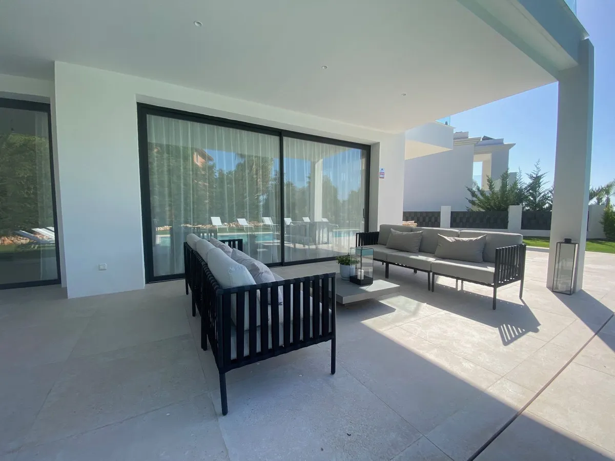 8d4c654c-589c-4a9a-b35f-909f98b5d0c7