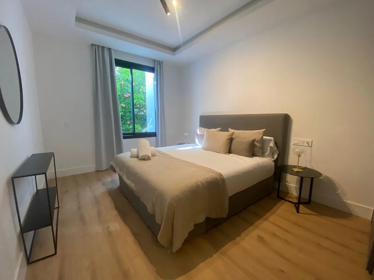 c80a738f-1cba-445b-92bf-8f47888951f5