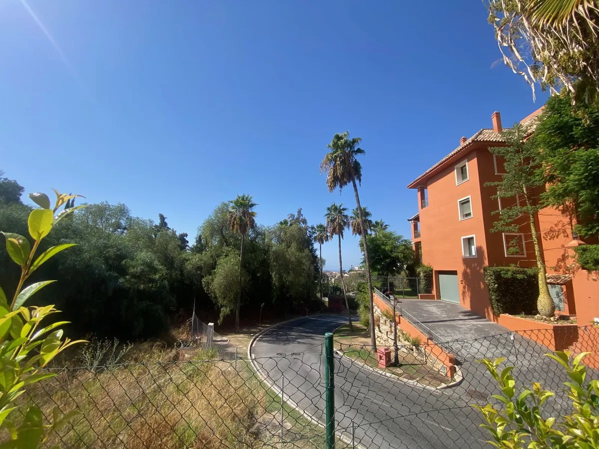 c9174ddd-a12a-42a4-814a-4cedd234dffa