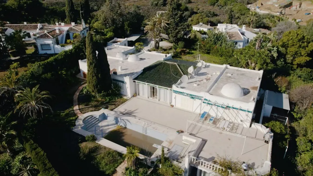 f4b5c078-0f99-43d3-a149-7f662dc32904