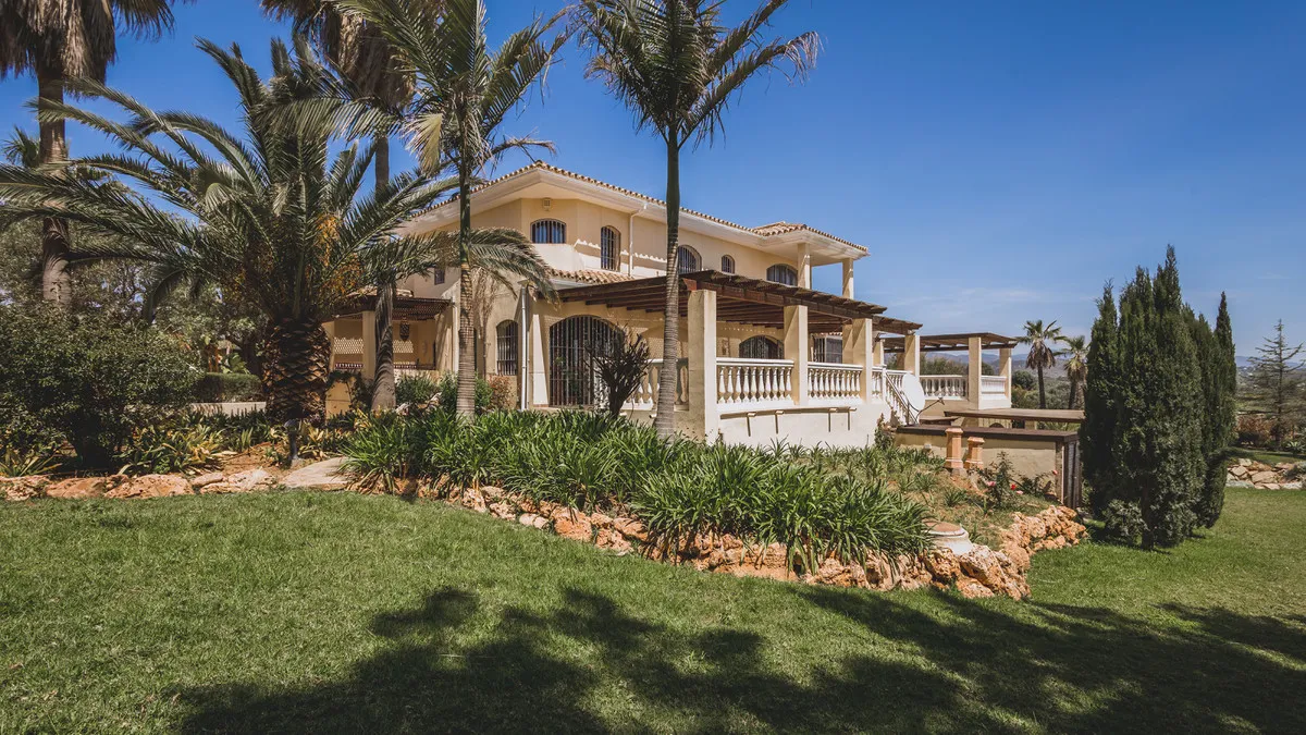 5fec2279-54ab-4084-a9f5-eaabb567b9f0