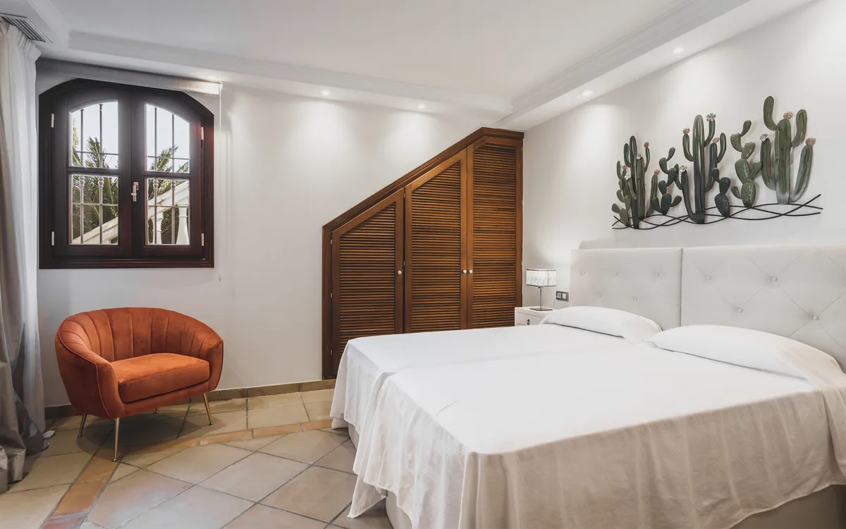 9021c748-0b87-4604-8a95-d07264c1ca20