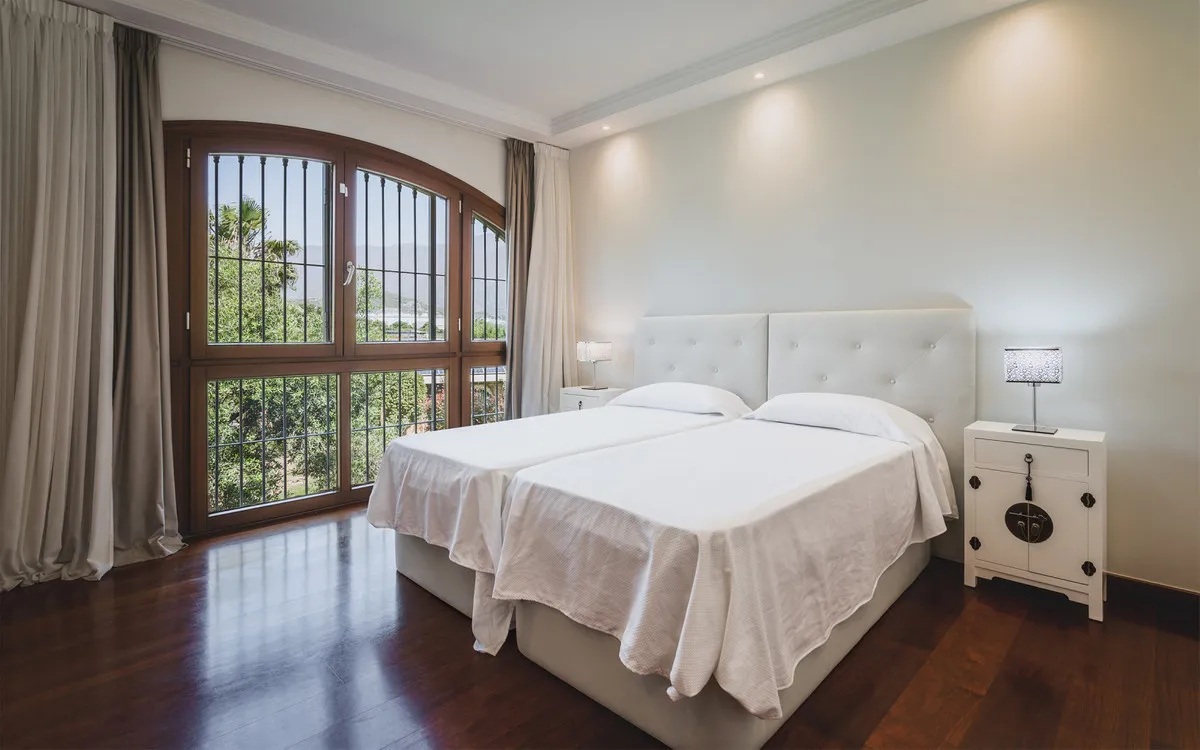 94d29247-aff5-47a9-86c3-a0a80e946b66