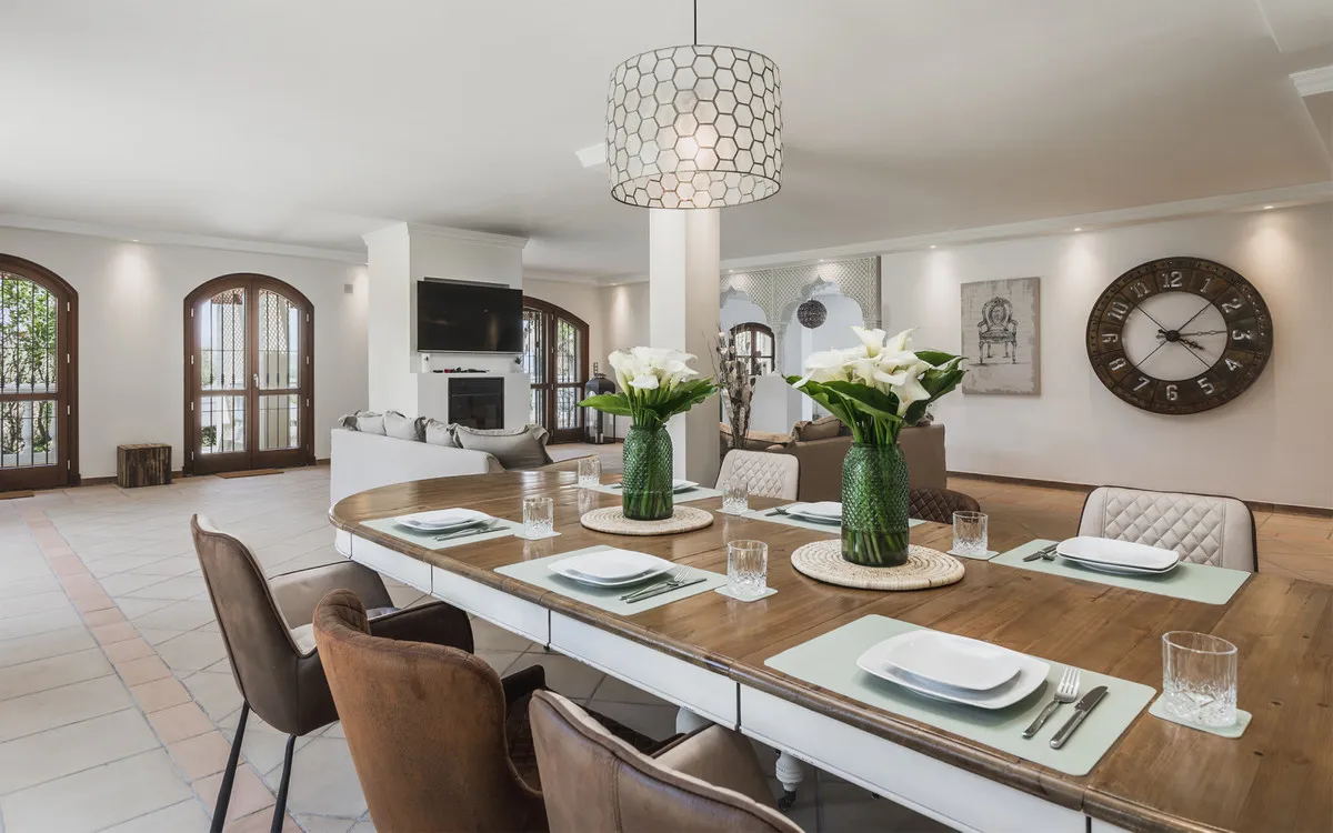 f38d0b11-74b2-4bb1-acf8-f75d13210303