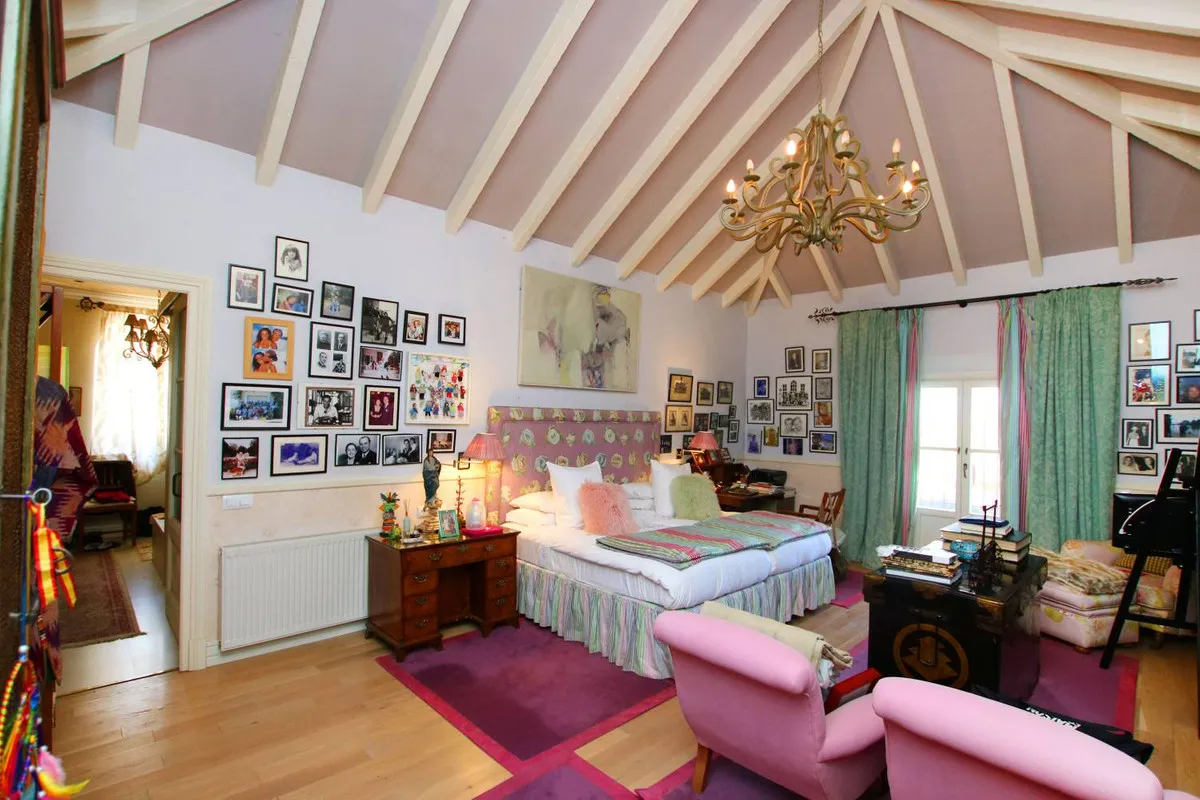 b77b8b05-d2aa-4880-b64f-8c245515c7b7