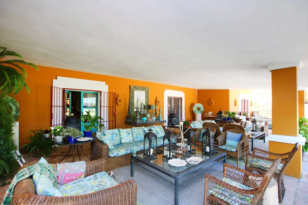 e941a243-921b-4c19-a6d1-ca16213646c8