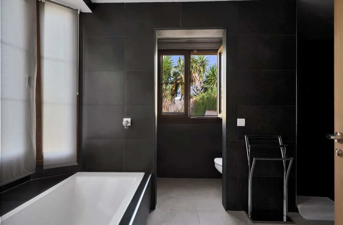 0f99b7c1-fe72-4409-9f08-1e59f087171d