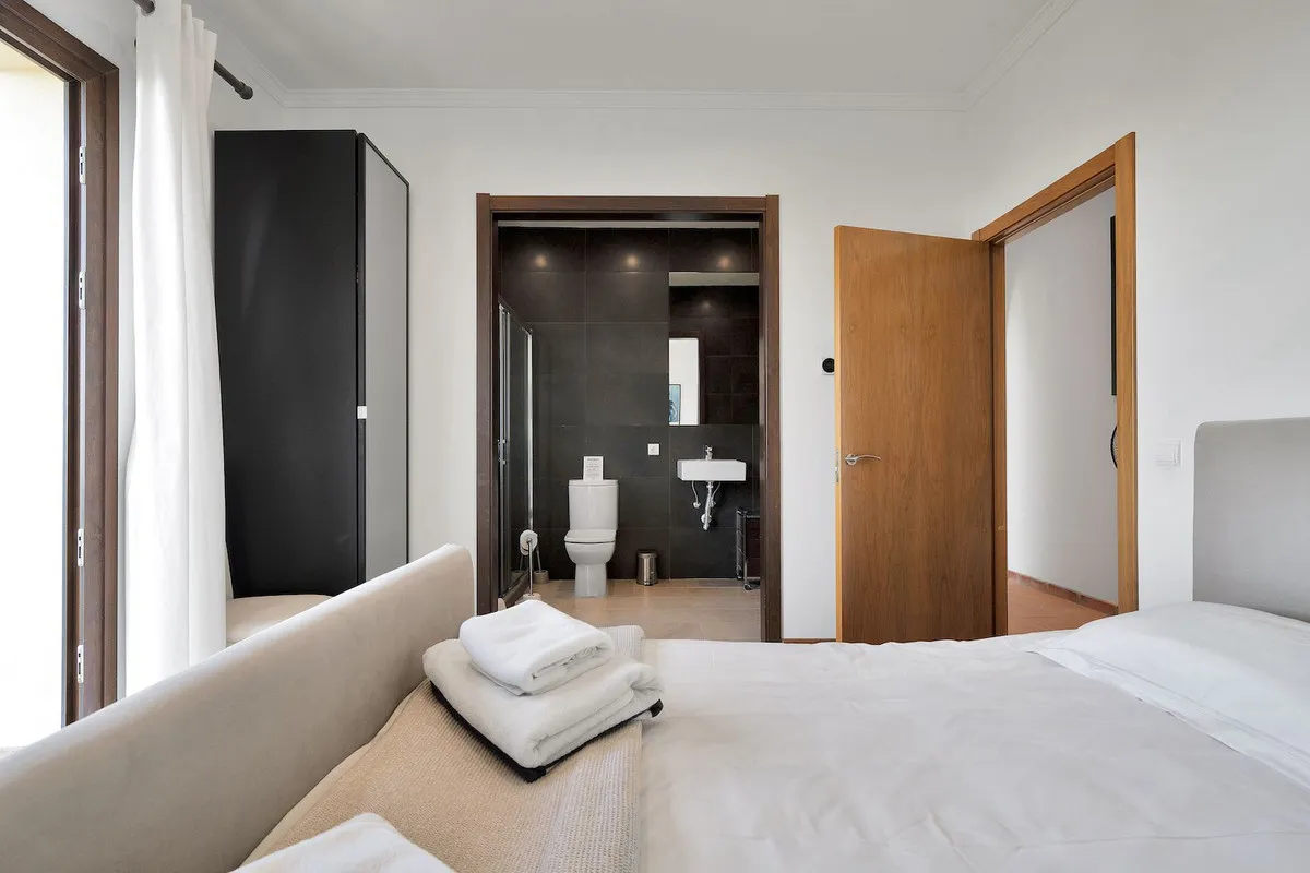 58f0d01f-ba7a-4fd5-9c2b-4739424265f5