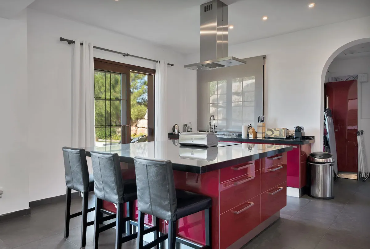 6728240f-855e-417f-99e0-a2a8c5fce958