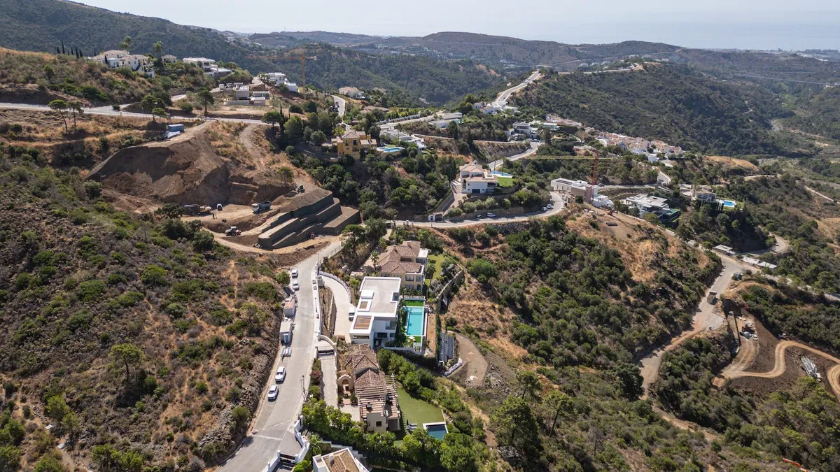 7a94dc46-7580-4f93-8080-25ed953c0e95