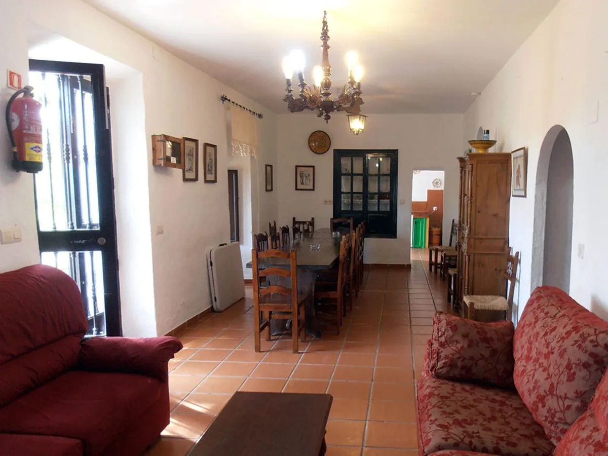 590ba5c0-0fc3-4e5d-9476-d091ed9bd270