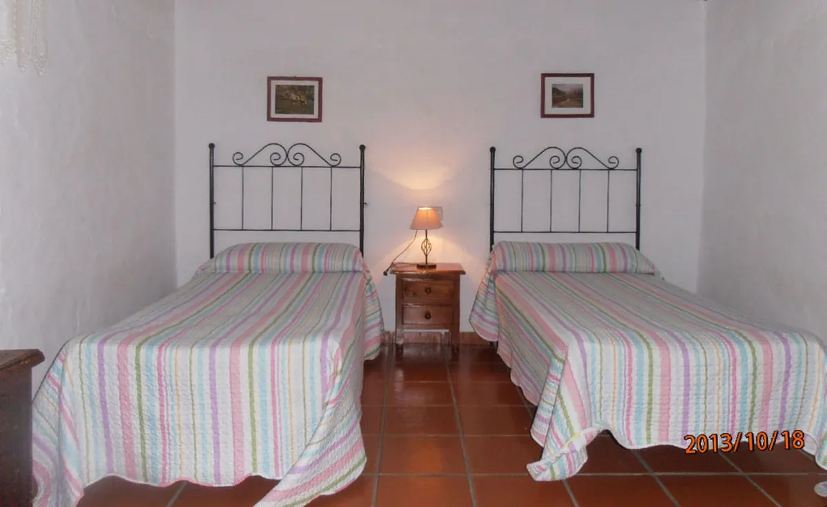 ff95f0d7-25dd-4560-8637-061e04863468