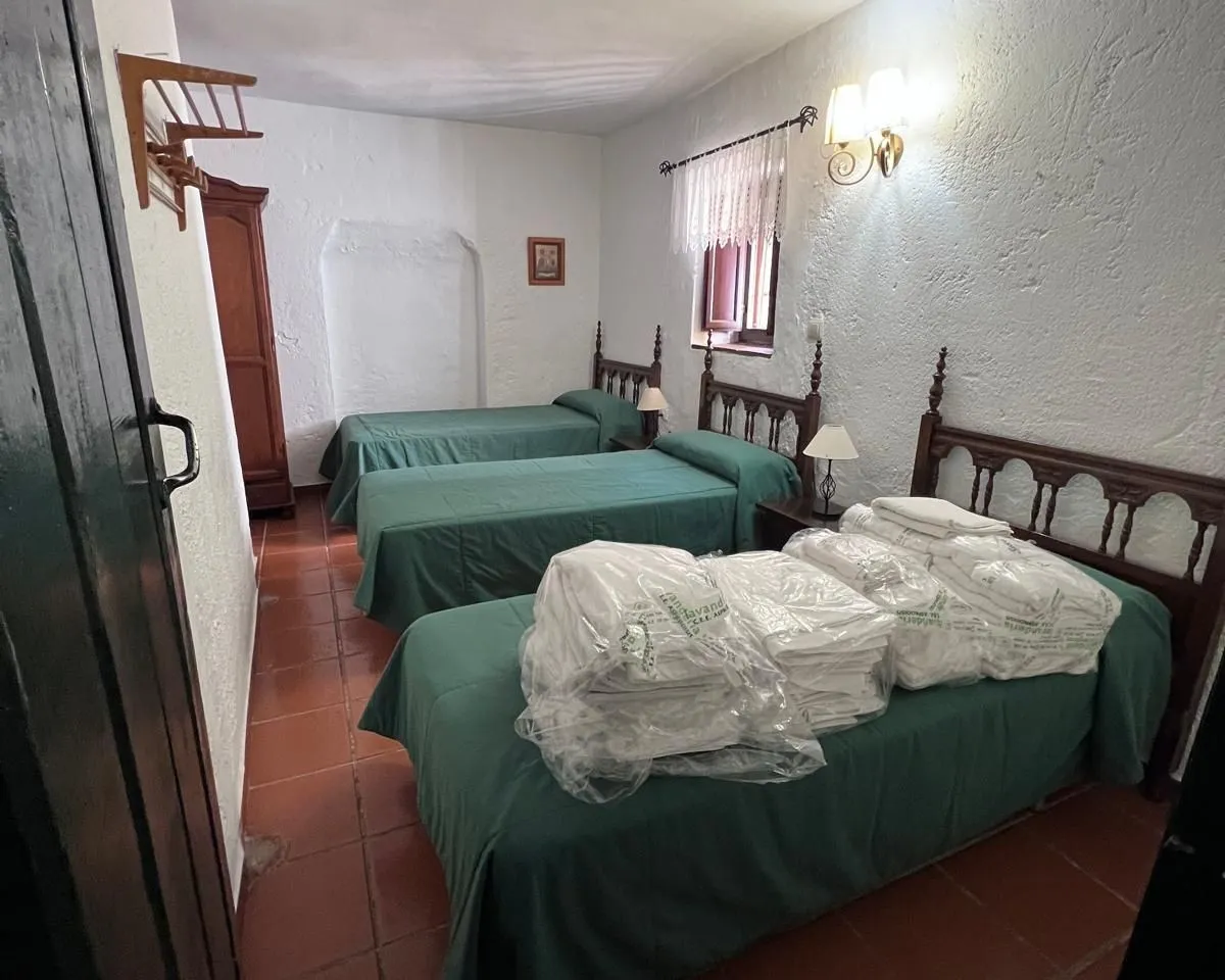 156bb834-9f27-41bc-aa51-2485255ae800