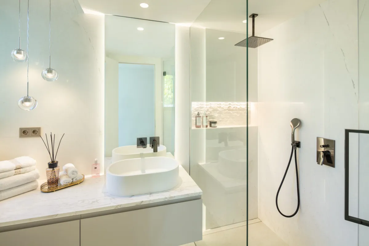 793442b2-0073-47a9-b005-4d9c1404a6e8