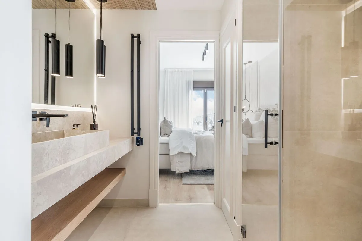 23b672ce-699b-4bfb-9a59-fc25efb56814