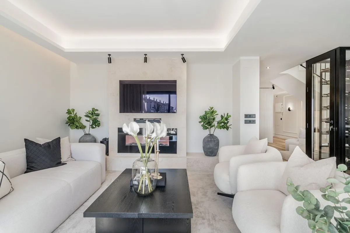 fcb5660b-a2c1-4915-945e-8c1edd4df5e5