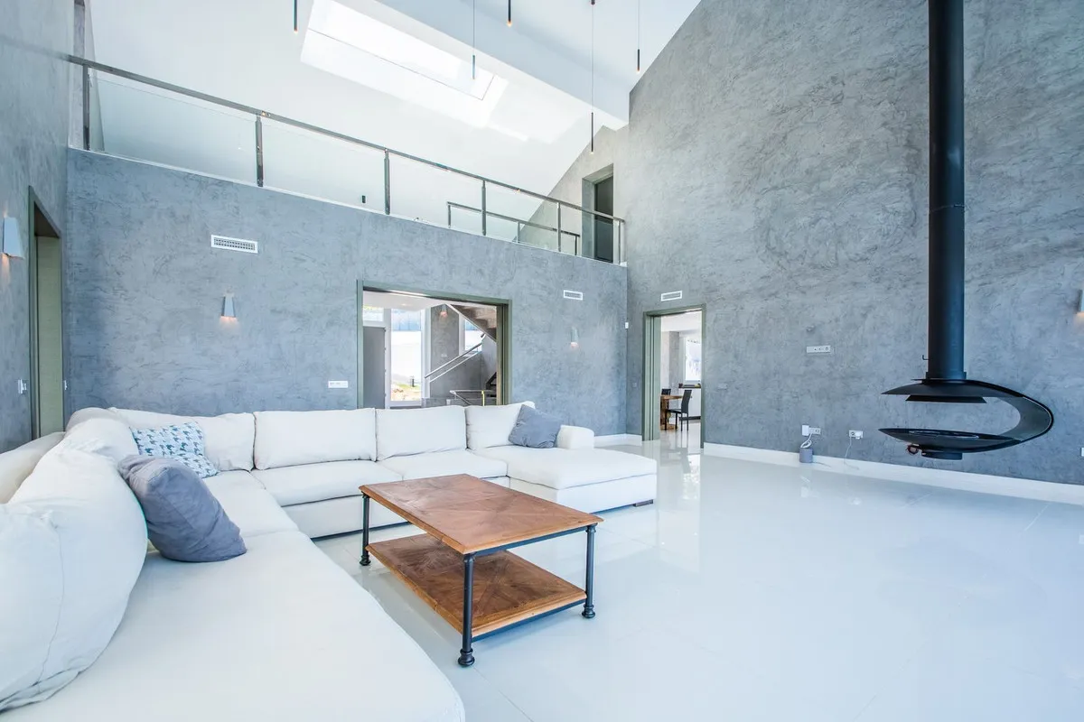 2c86c979-2d56-4bac-b94e-1a48eadad162