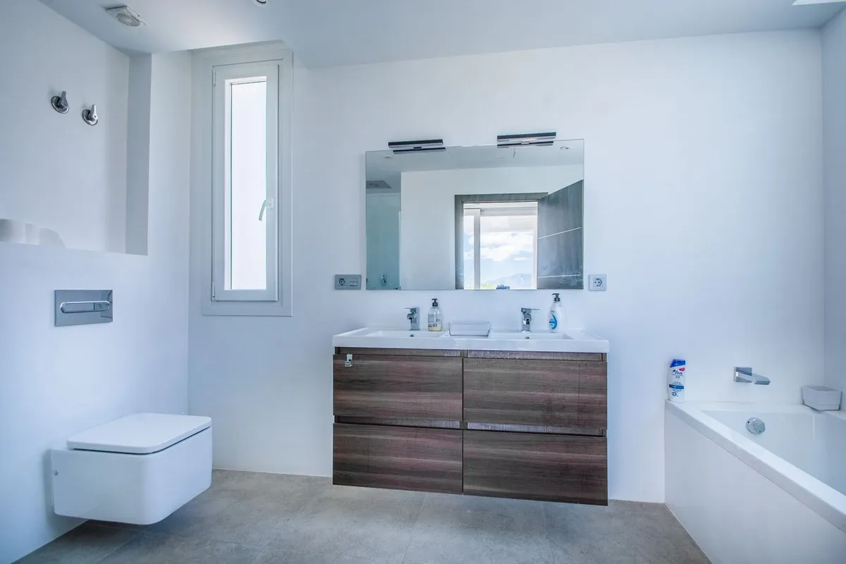 582dd0bb-2b21-464c-aef3-1cafa26bc0f0