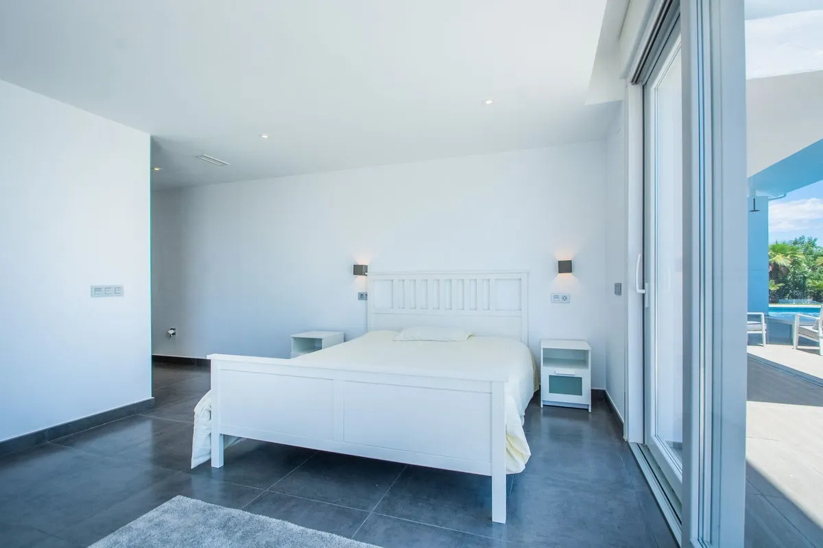 7ccf19b6-9e3a-42fa-a6cf-4445bc532835