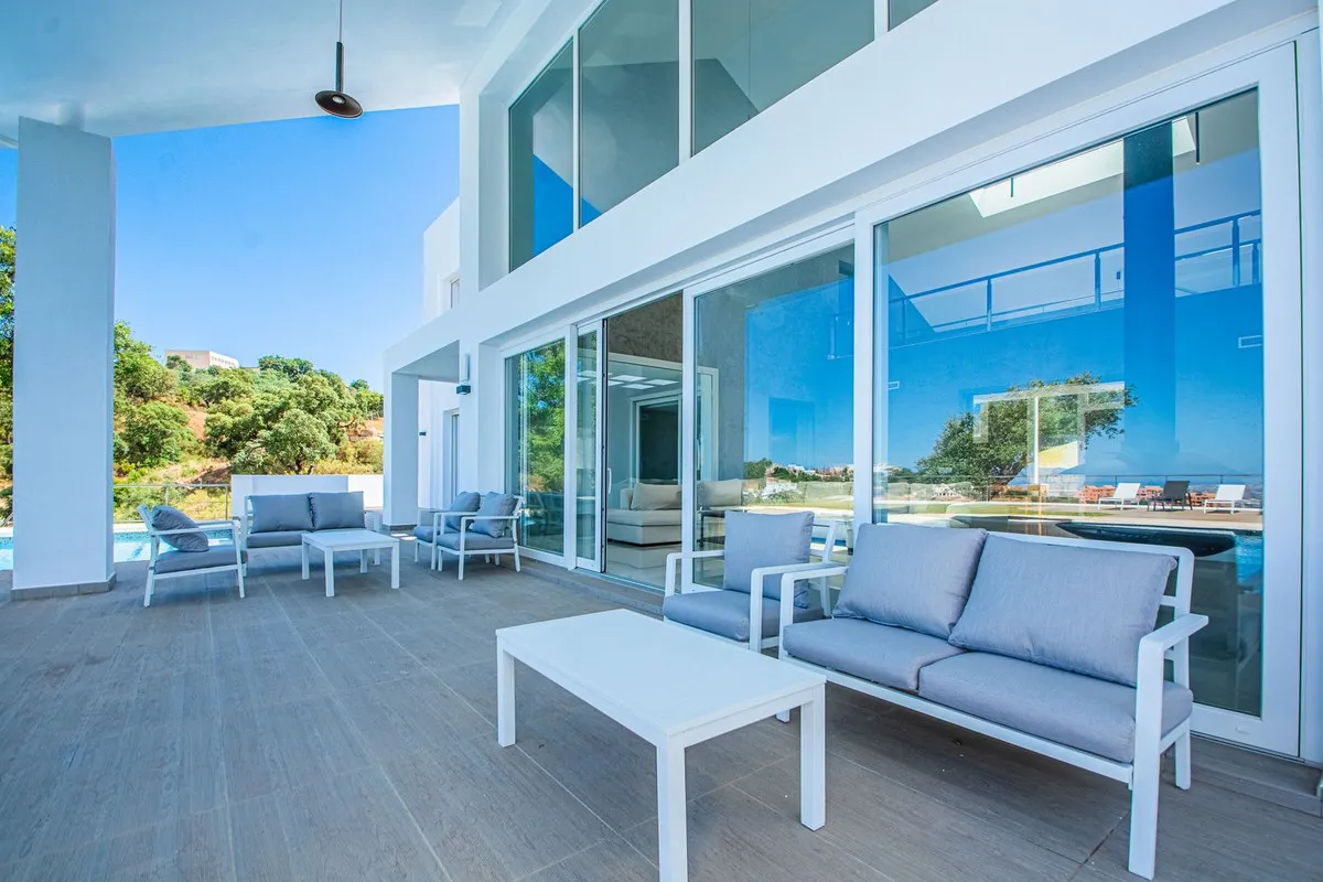 c96c4878-6e51-435c-9d45-c5374220935d