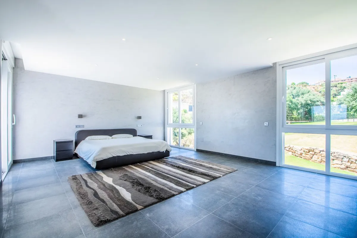 e163de01-f19b-4807-9160-86732b826b79