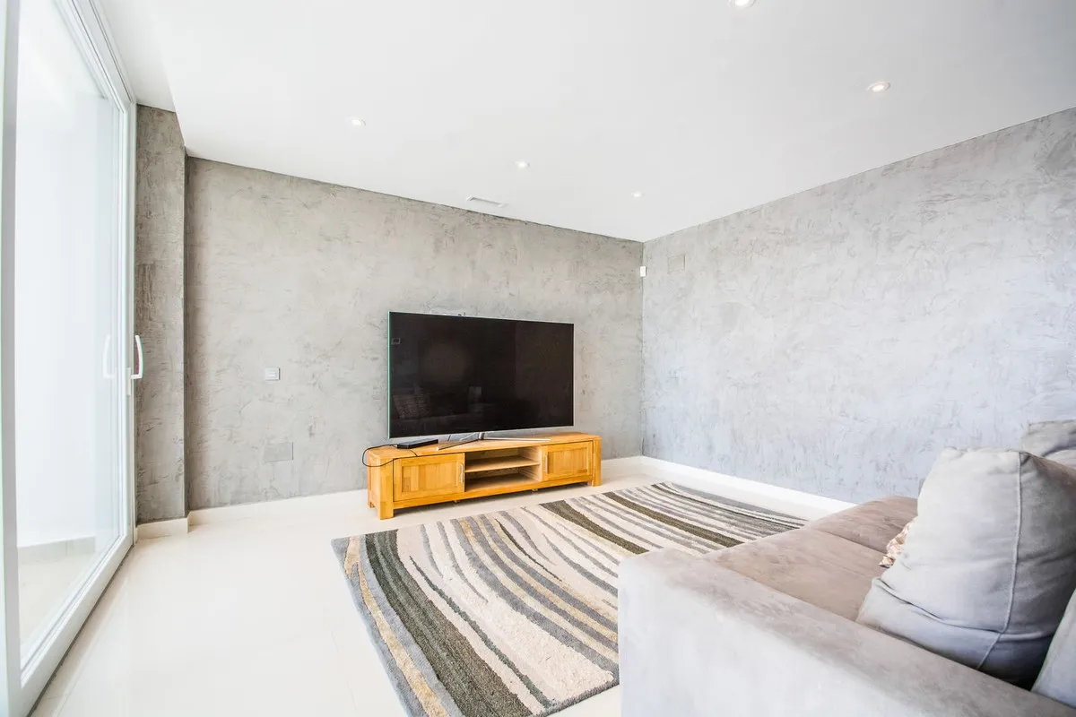 e319cbe6-a09f-4e18-b9ea-743e2cbc6488