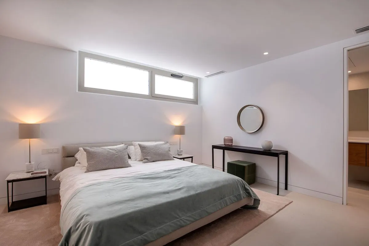 01d2142d-cbeb-4c43-8fff-a1b3a0a9c6eb