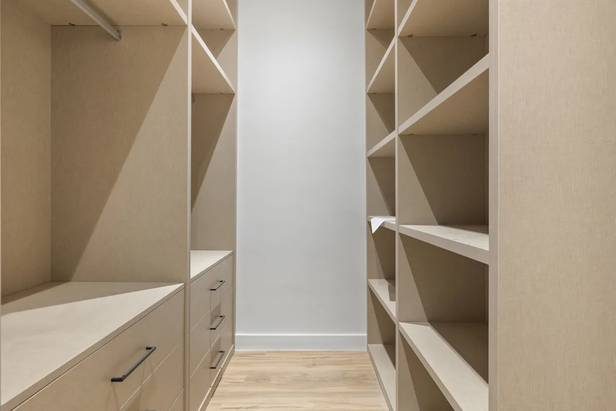 28928dfc-8dfd-4785-b56d-9f8d73bc8eb4