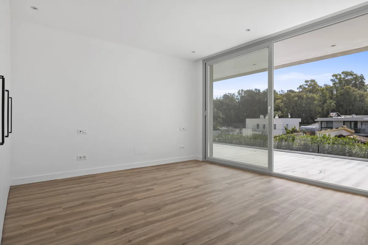 3e84d131-e78c-4259-818e-e8802da94930