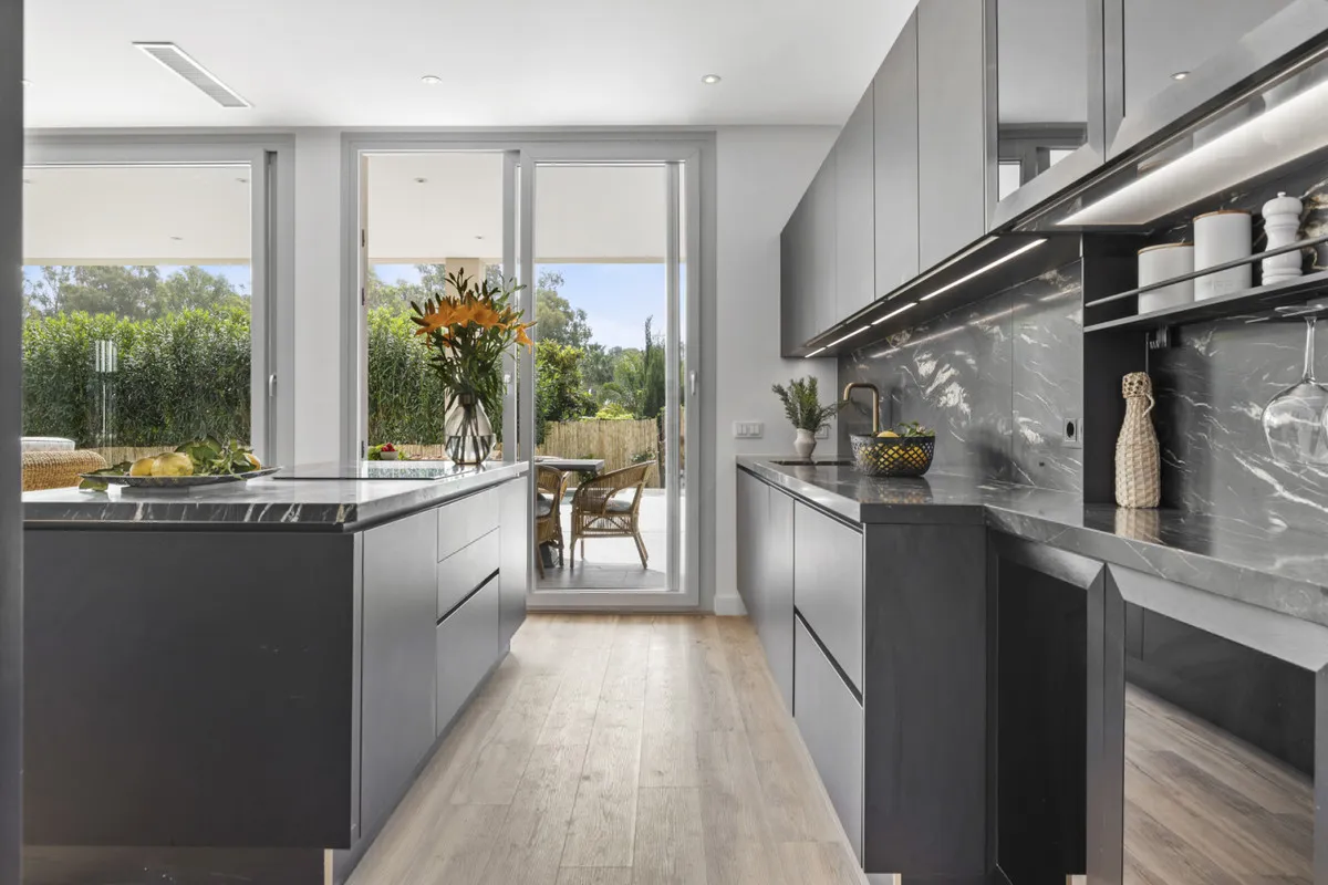 49a43f57-14dc-413f-8c42-01cb27b5436b