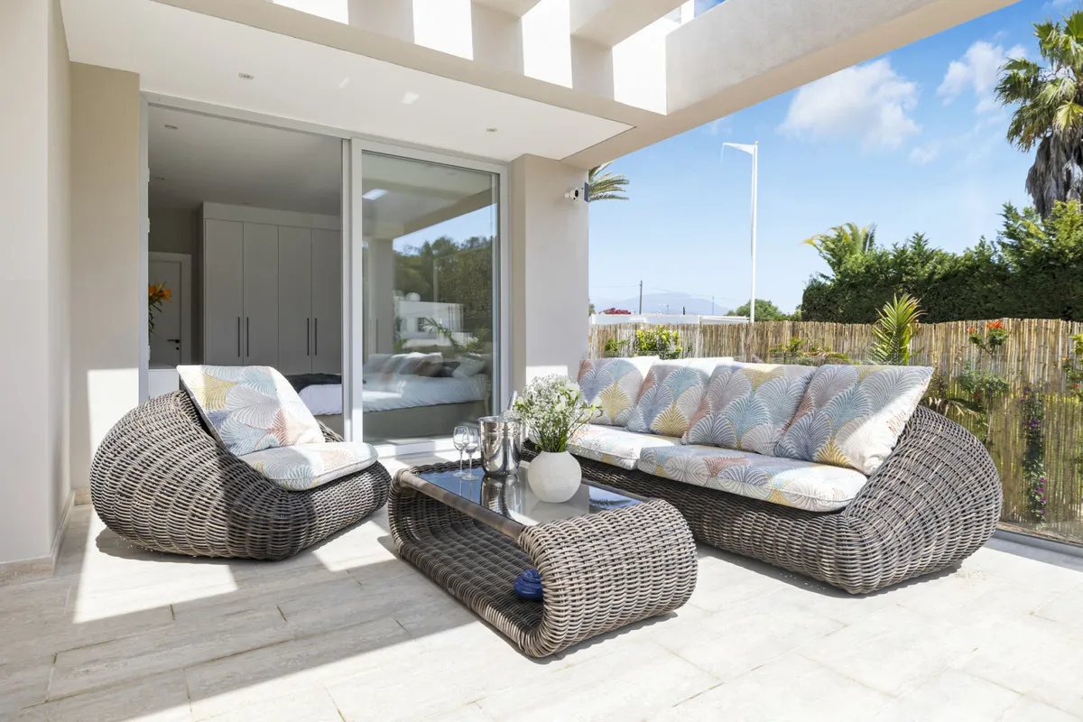 c84614ec-ecec-479e-8439-772a94a2f7be