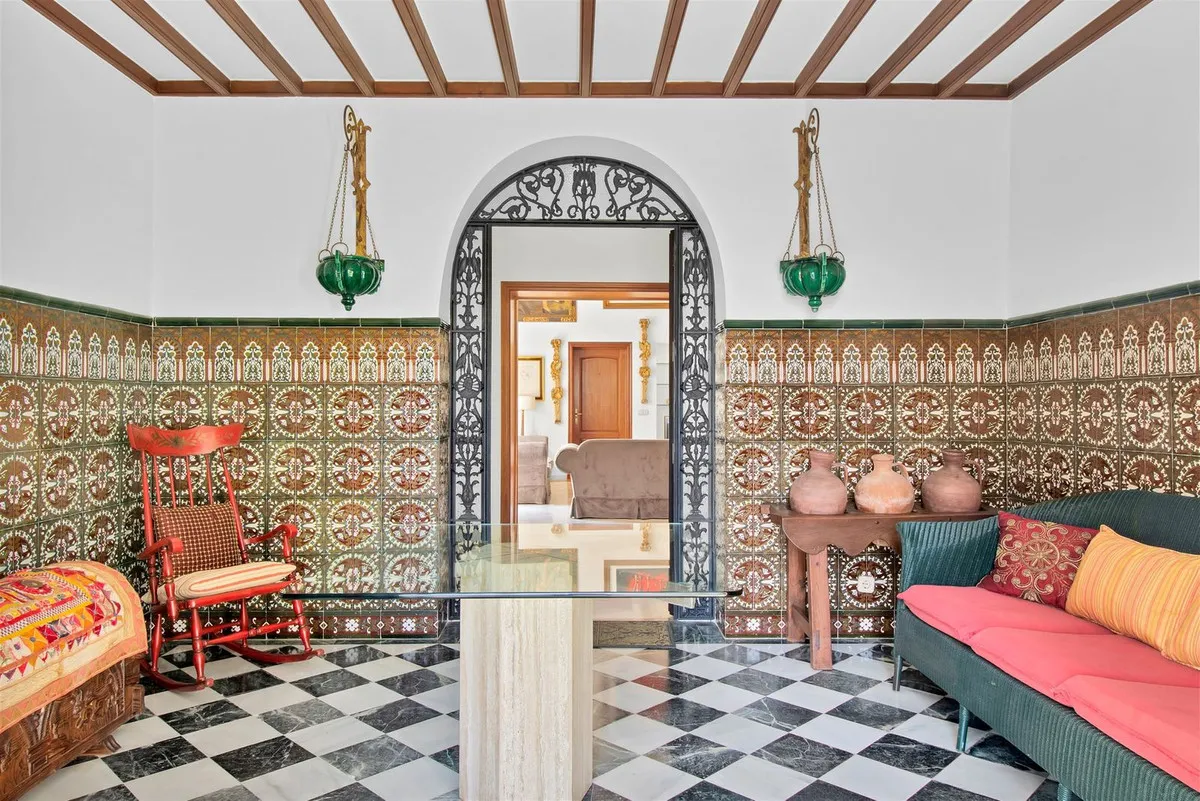 1bc8e589-8e19-4f52-8ea9-2183712b57ee