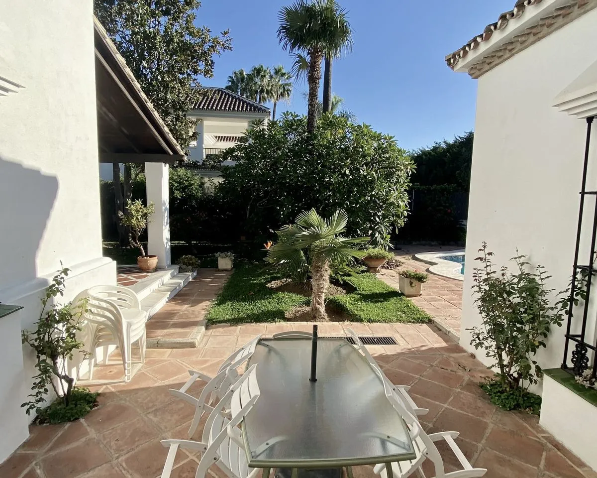 4728fde4-c44c-4f01-a5db-4ed816aaca95