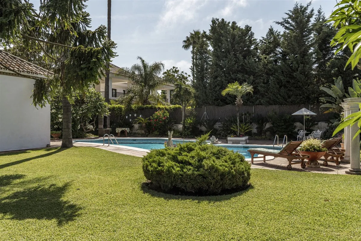 5c7a8a0a-9a09-421b-b6ae-6f8c18d8dde8