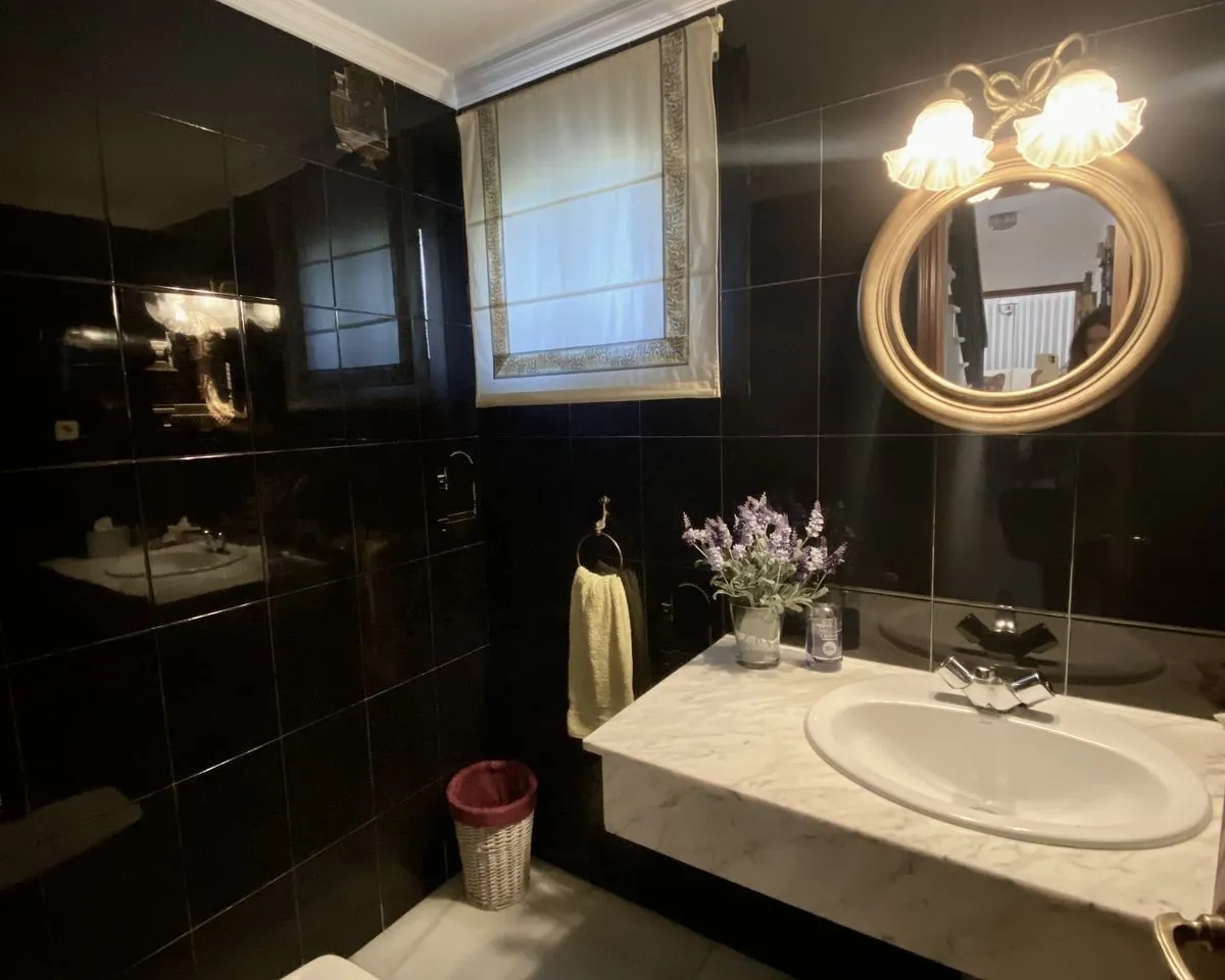 a251e66a-9251-4c7d-b97a-9caa2d0304aa