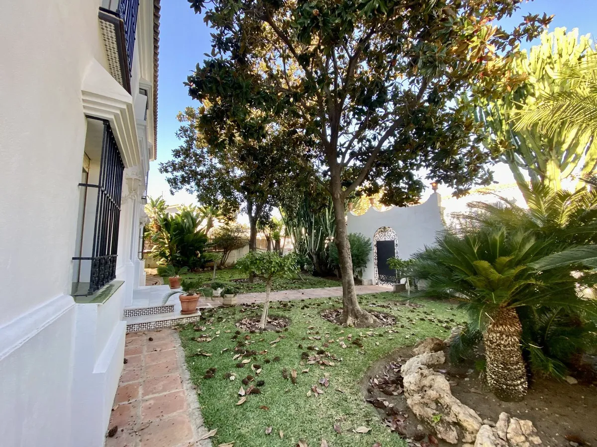 c287daba-669b-414a-89fd-b5143552b3cb