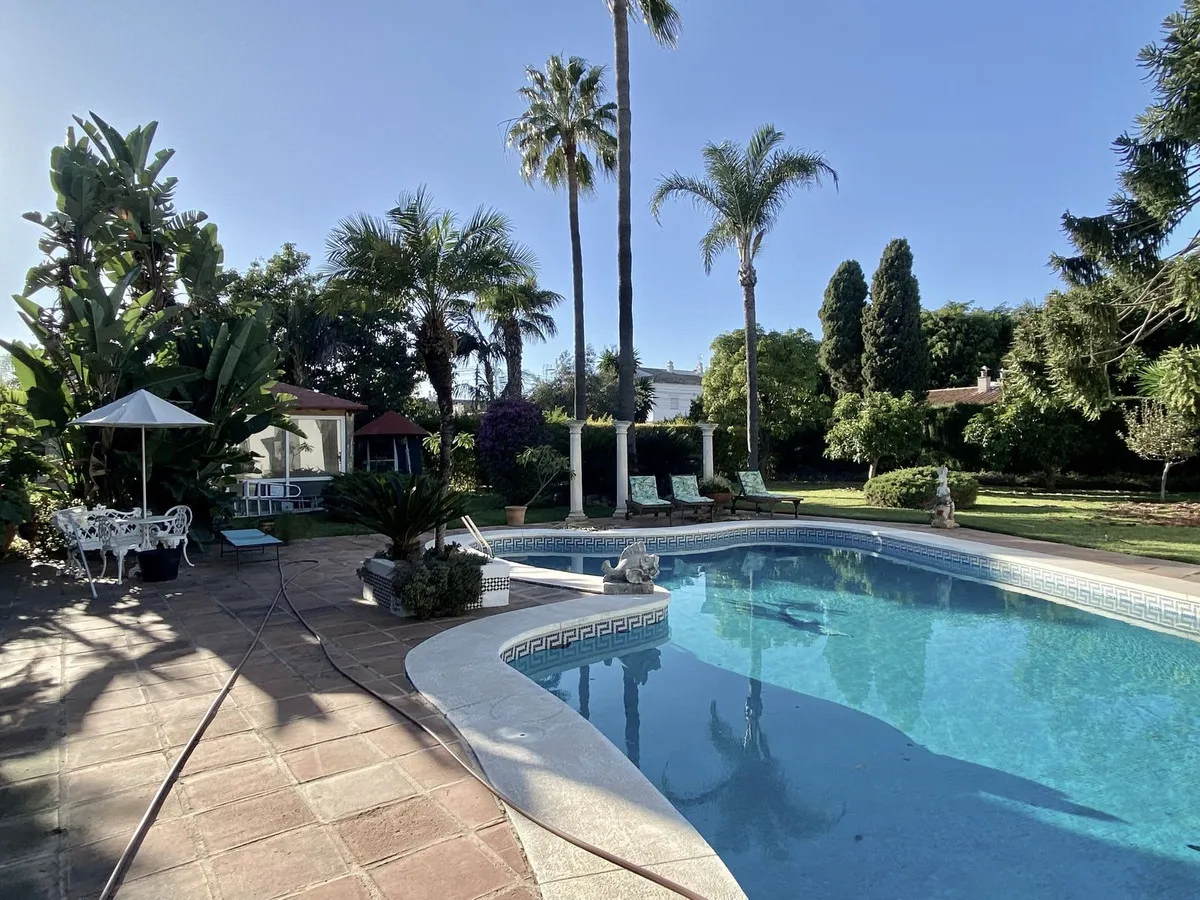 e2891205-c41f-4474-8a7c-a0dcffc7af03