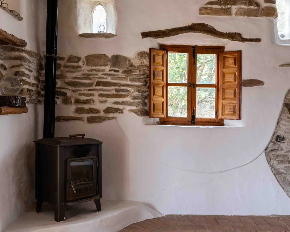 04252749-c0c0-4734-9842-df7c22340e36