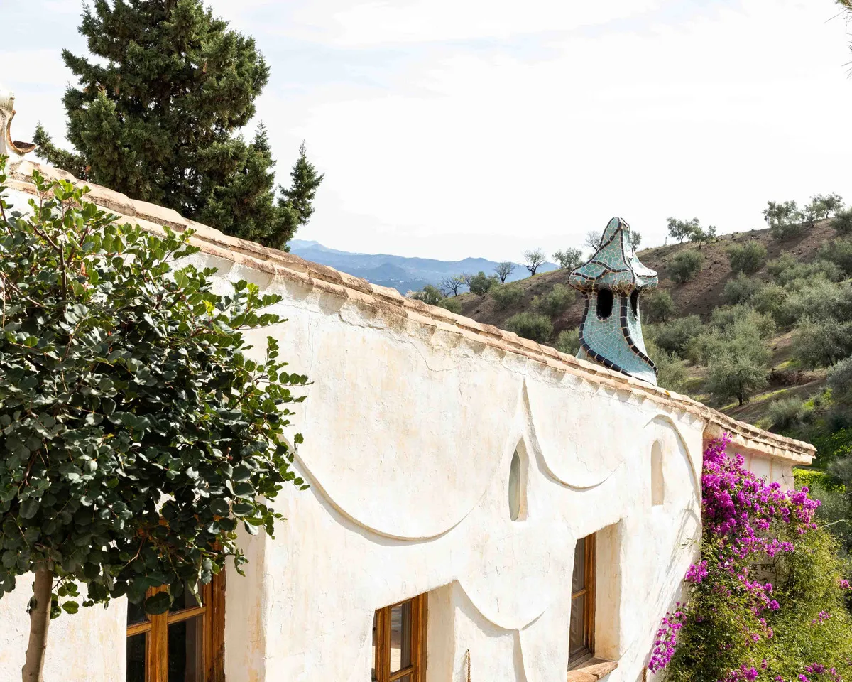 a865922d-9ea5-4dd2-9757-359243e7d56a