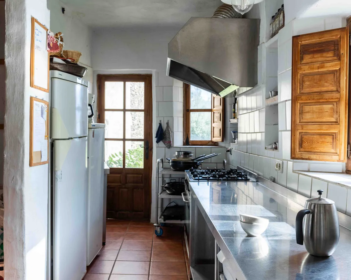 b5f74fa2-8191-43c1-95da-520cd7113073