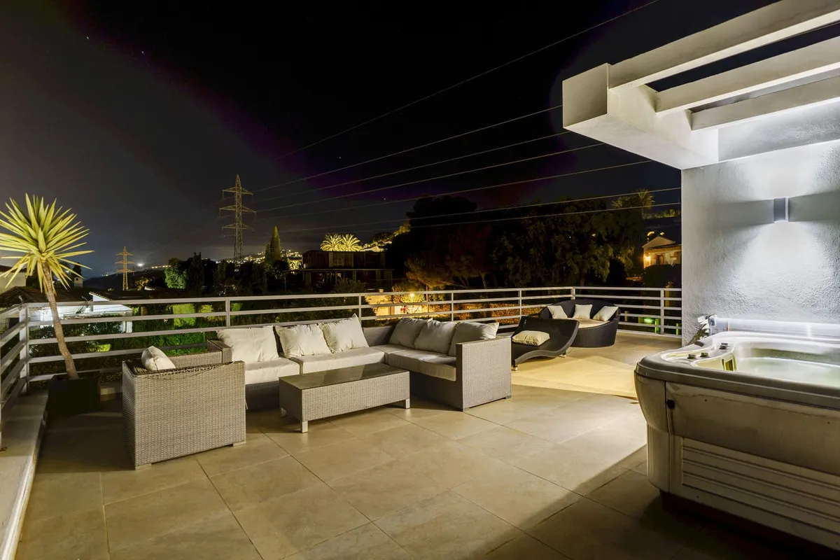 182d6c56-b953-433a-9ff4-5211d54ab47f