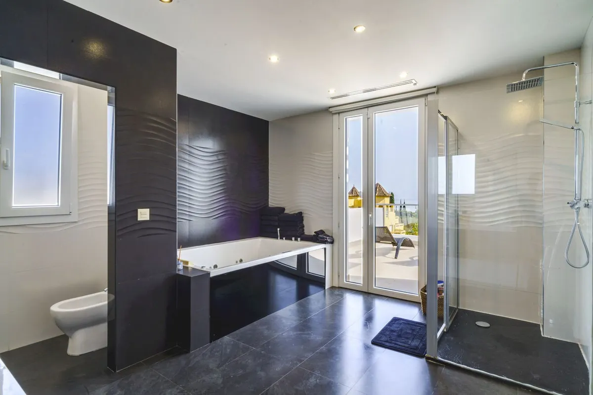 2abda831-c51d-47df-820a-fab385e4562f