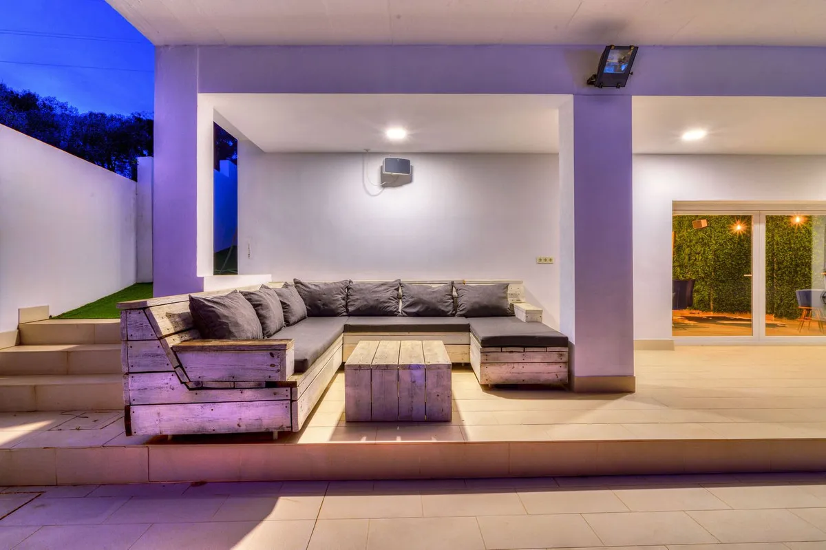 6ef9e425-58a0-4f7e-afb6-c46a14613ae5